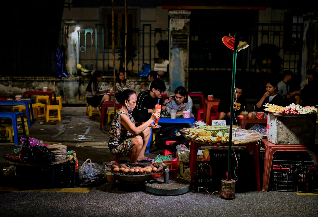 Taste the authentic cuisine of Hue’s pedestrian zone